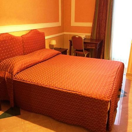 Hotel Excelsior Cosenza Dış mekan fotoğraf