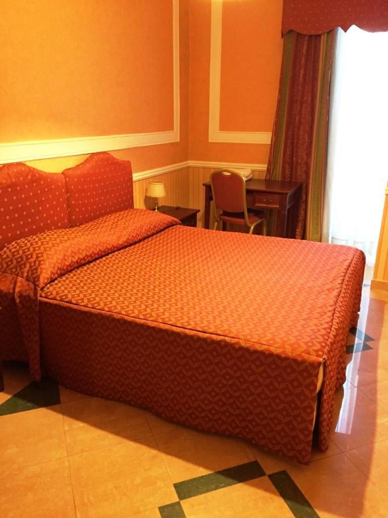 Hotel Excelsior Cosenza Dış mekan fotoğraf