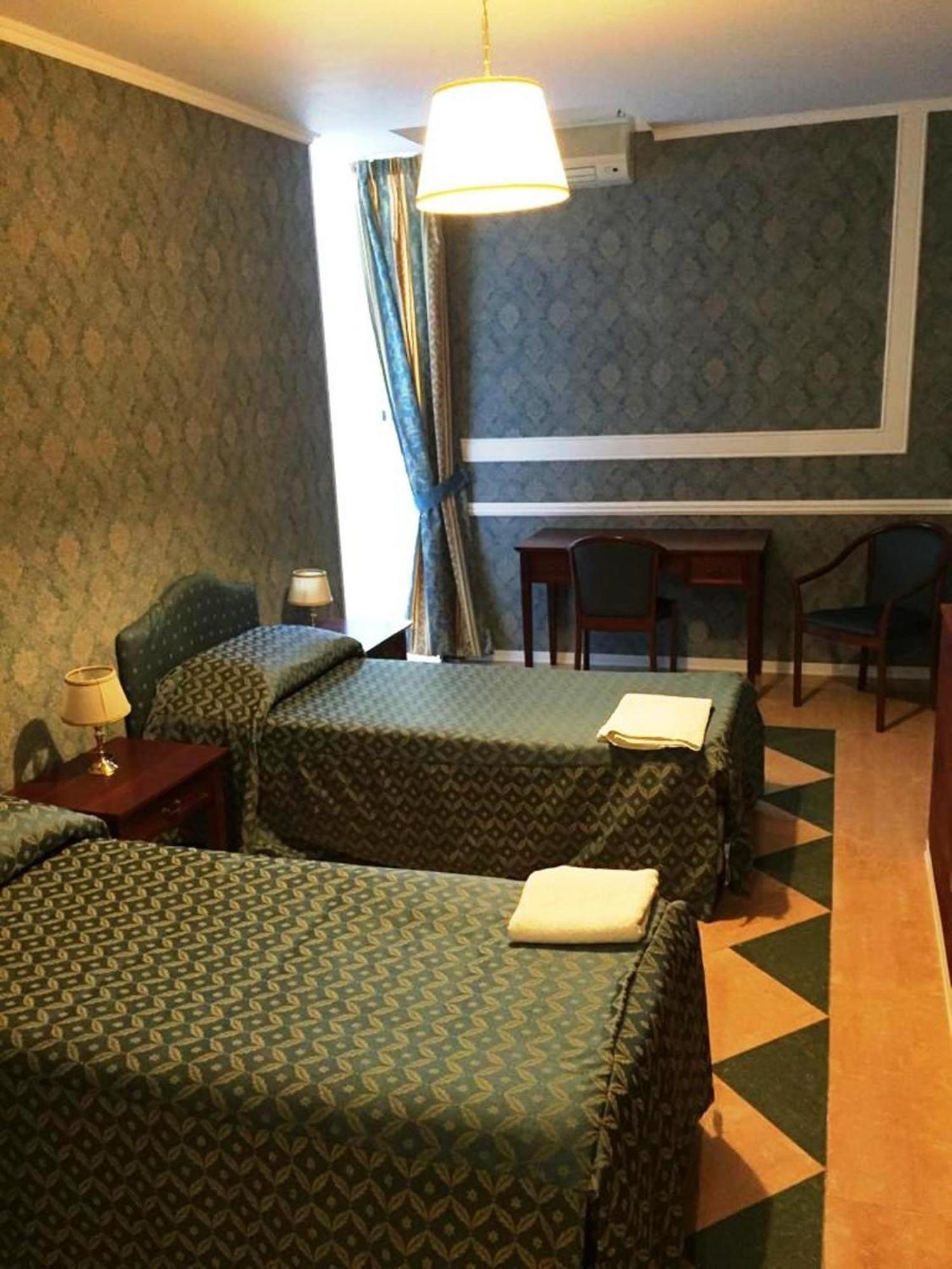 Hotel Excelsior Cosenza Dış mekan fotoğraf